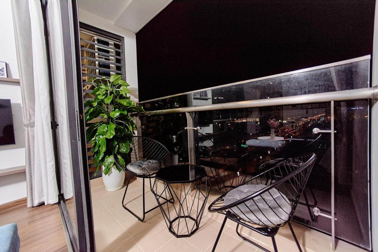 Aspaces Serviced Apartments - Vinhomes West Point ฮานอย ภายนอก รูปภาพ