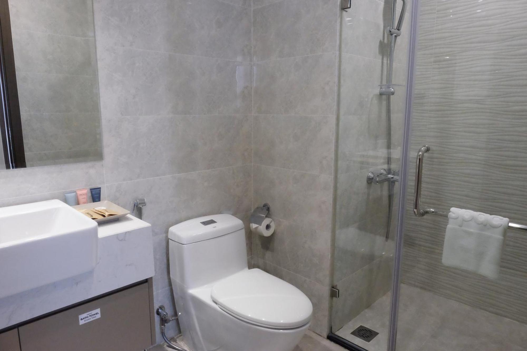 Aspaces Serviced Apartments - Vinhomes West Point ฮานอย ภายนอก รูปภาพ
